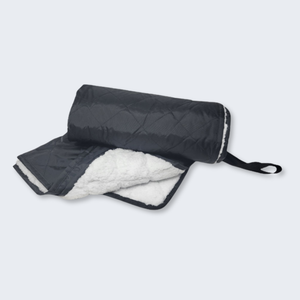 Waterproof Sherpa Blanket – Winter-Proof & Christmas-Ready.