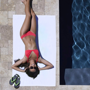 Diamond Collection Beach Towel: 100% Cotton, White (1.67lbs).
