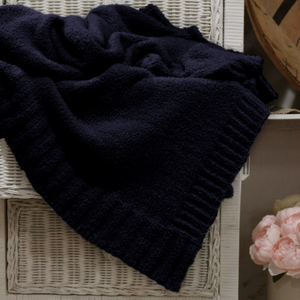 Cloud Nine Soft Throw: Woven, MicroFiber.