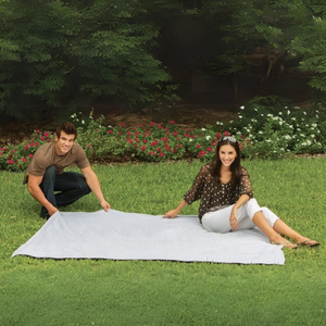 Oversized Holiday Sweatshirt Cotton Blanket – Cozy Gifting.