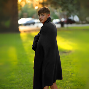 Cozy Sweatshirt Blanket – Perfect for Christmas Comfort.
